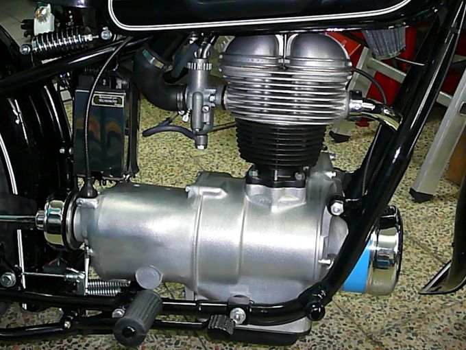 Restauro BMW R25 250 c.c.